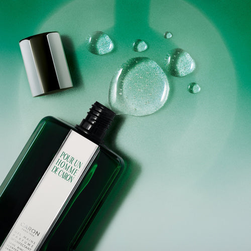 Gel mains parfumé désinfectant POUR UN HOMME 200 ml